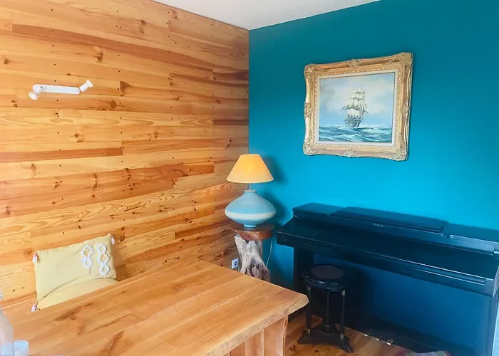 Avec Piscine à Villa Mirepoix (Ariege)